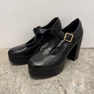 Coutgo Black Platform Mary Jane Heels